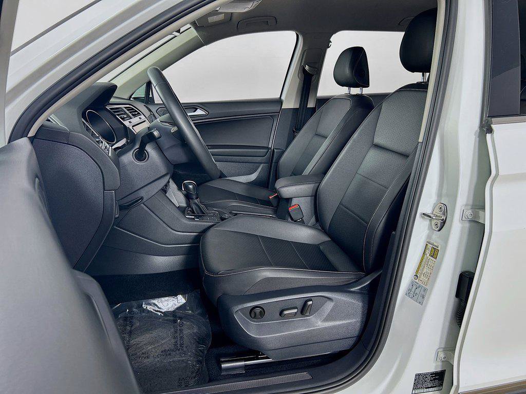 Used 2021 Volkswagen Tiguan SE AWD/4WD image 20