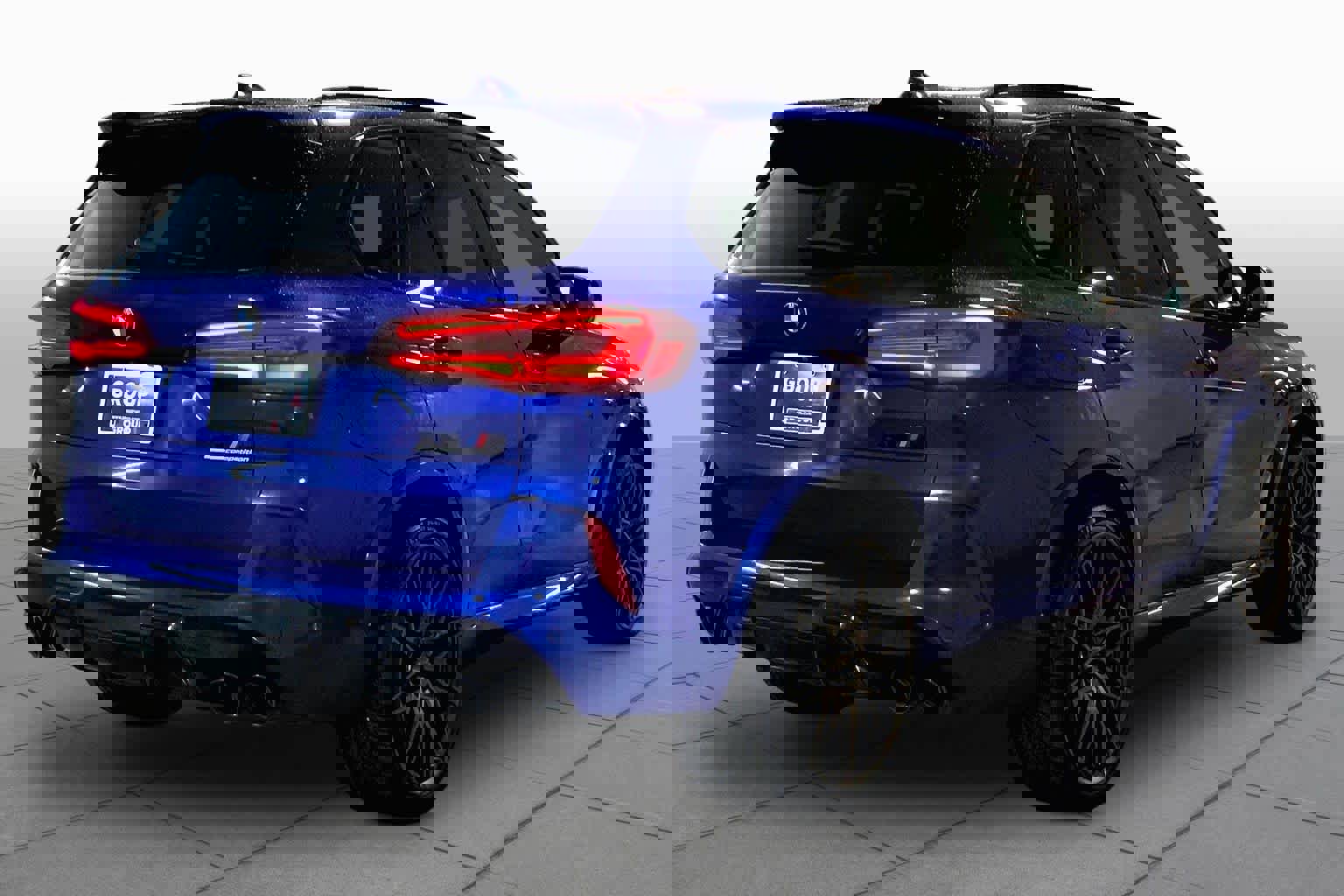 Used 2021 BMW X5 M w/ Competition Package image 12