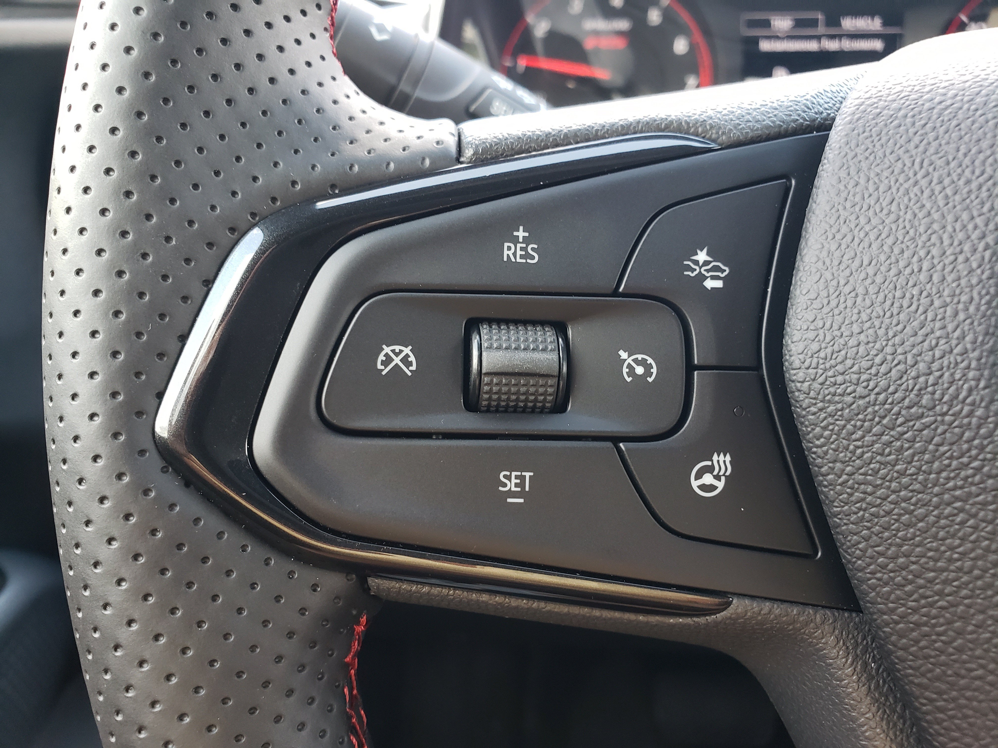 New 2026 Chevrolet Trax RS w/ Driver Confidence Package FWD image 16