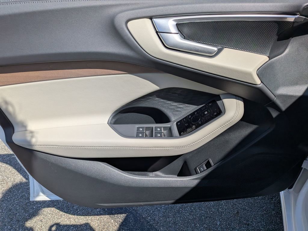 Used 2025 Audi A5 2.0T Premium w/ Convenience Package AWD/4WD image 13