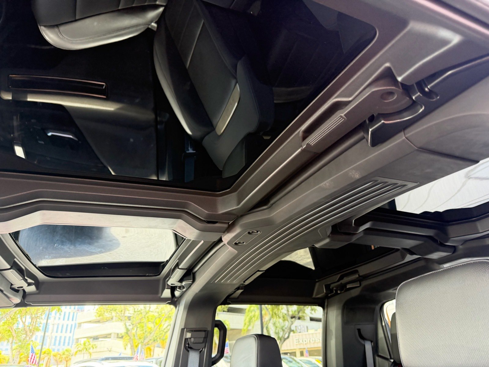 Used 2025 GMC Hummer EV 2X AWD/4WD image 21
