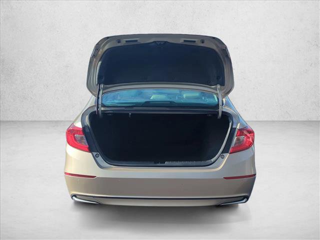Used 2020 Honda Accord Touring image 6