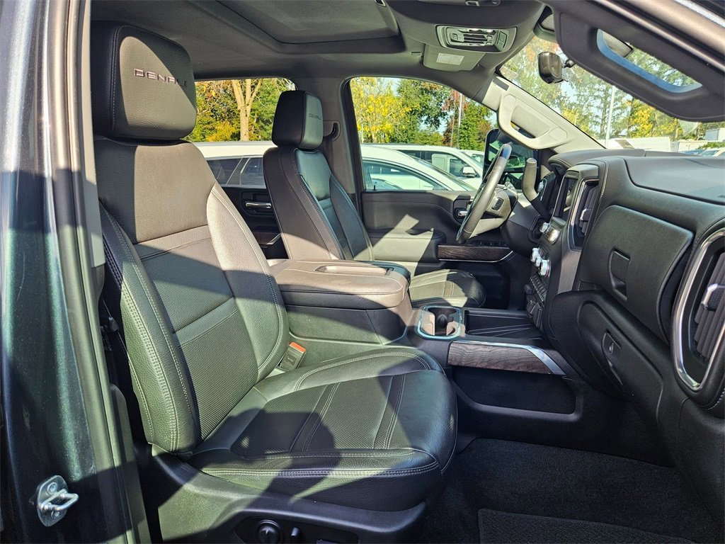 Used 2020 GMC Sierra 3500 Denali w/ Denali Ultimate Package image 18
