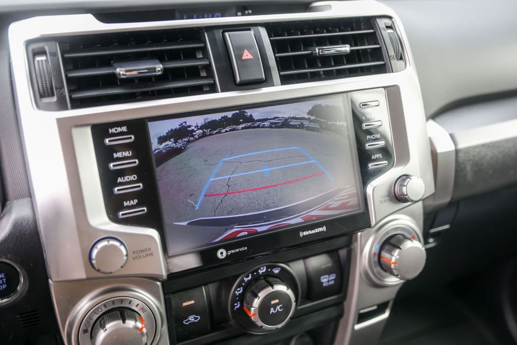 Used 2022 Toyota 4Runner SR5 AWD/4WD image 17