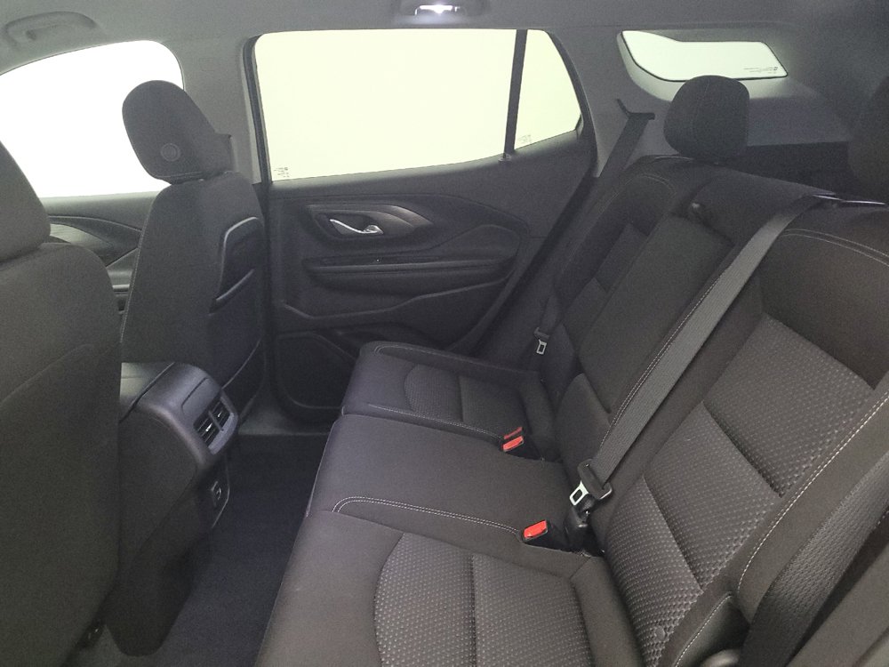 Used 2023 GMC Terrain SLE w/ Driver Convenience Package FWD image 18