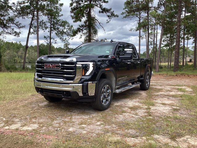 New 2025 GMC Sierra 2500 SLT w/ SLT Premium Package