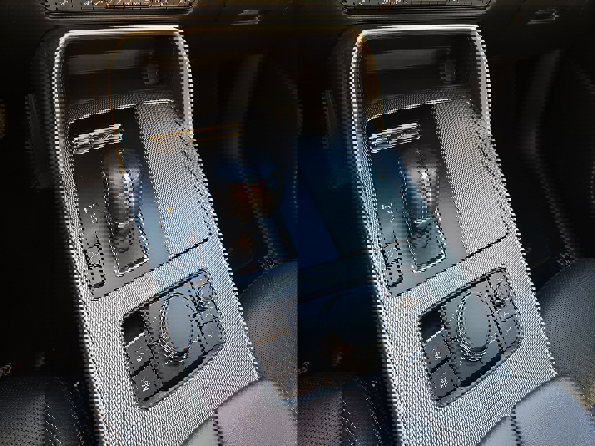 Used 2024 MAZDA CX-90 3.3 Turbo w/ Preferred Package image 22