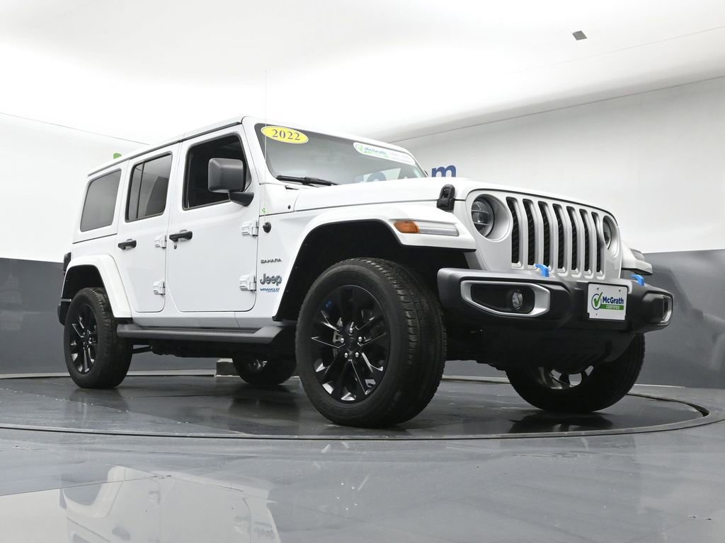 Used 2022 Jeep Wrangler Unlimited Sahara w/ Cold Weather Group image 25