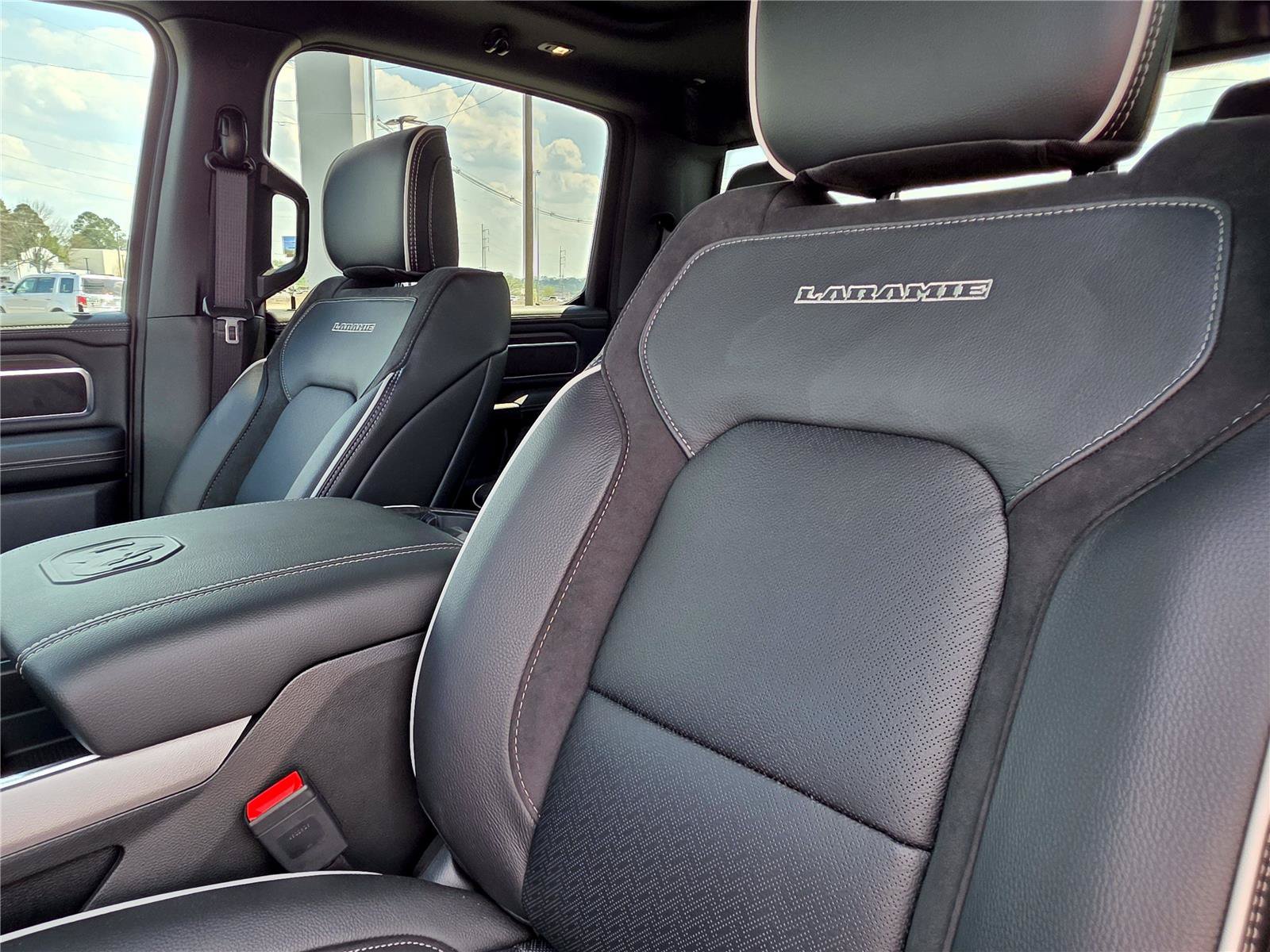 New 2026 RAM 1500 Laramie w/ Night Edition AWD/4WD image 25