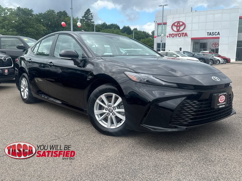 Used 2025 Toyota Camry LE w/ Convenience Package