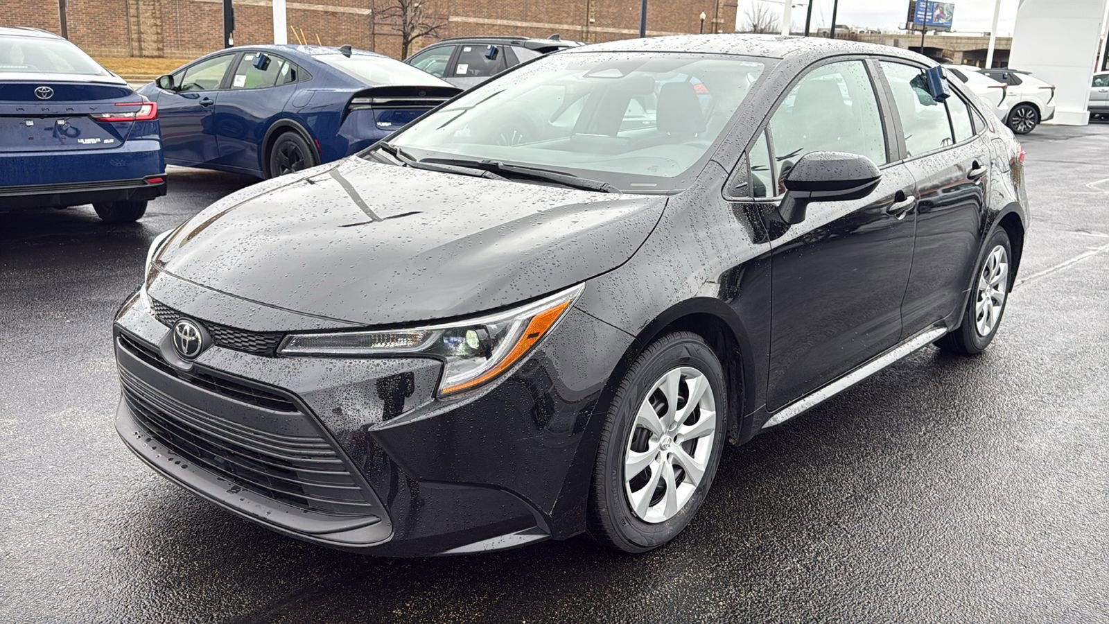 Certified 2025 Toyota Corolla LE image 3