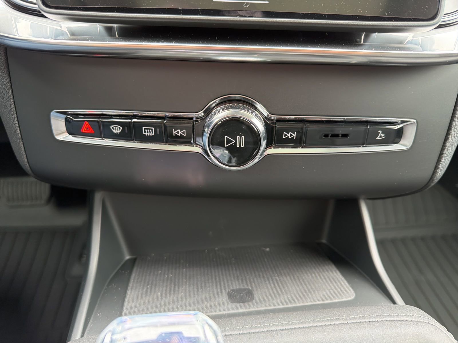 New 2026 Volvo XC90 T8 Ultra w/ Protection Package image 33