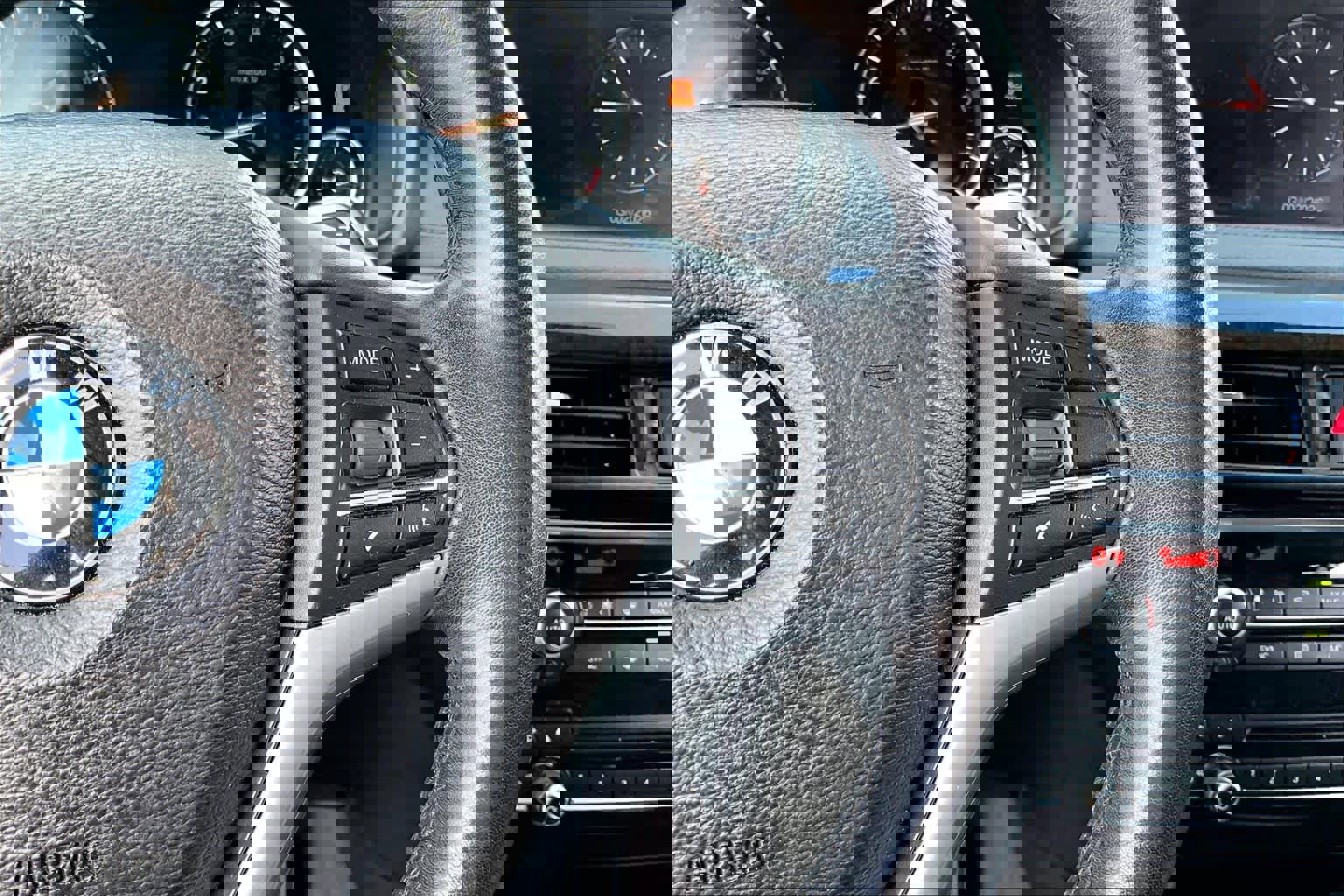 Used 2017 BMW X6 xDrive35i image 23