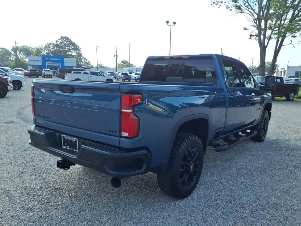 New 2026 Chevrolet Silverado 2500 LTZ w/ LTZ Plus Package AWD/4WD image 15