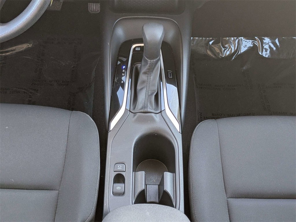 Used 2025 Toyota Corolla LE image 18