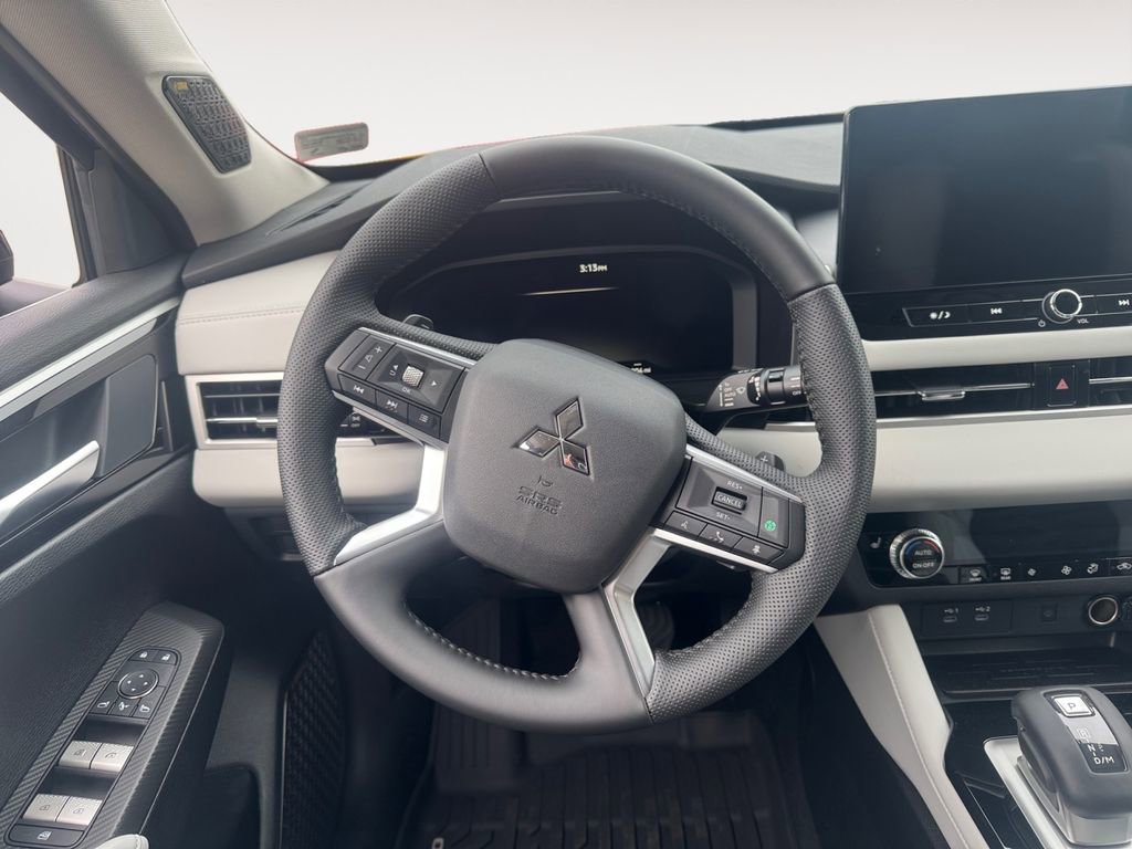 New 2026 Mitsubishi Outlander SE FWD image 12