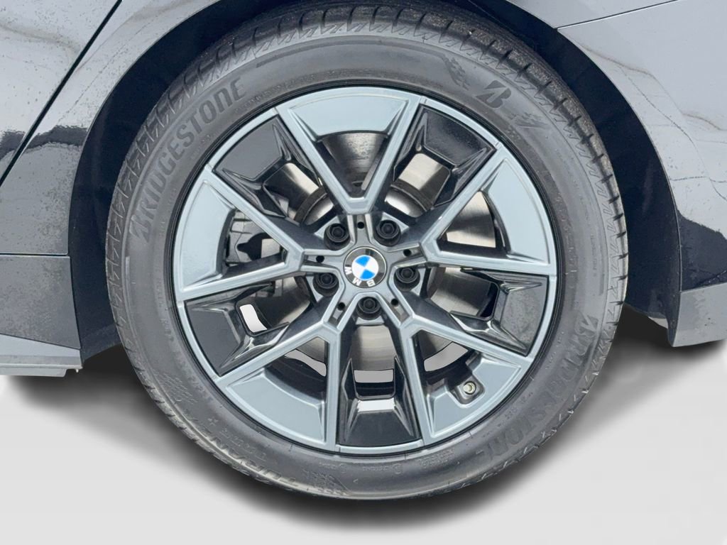 Used 2025 BMW i4 eDrive40 image 59