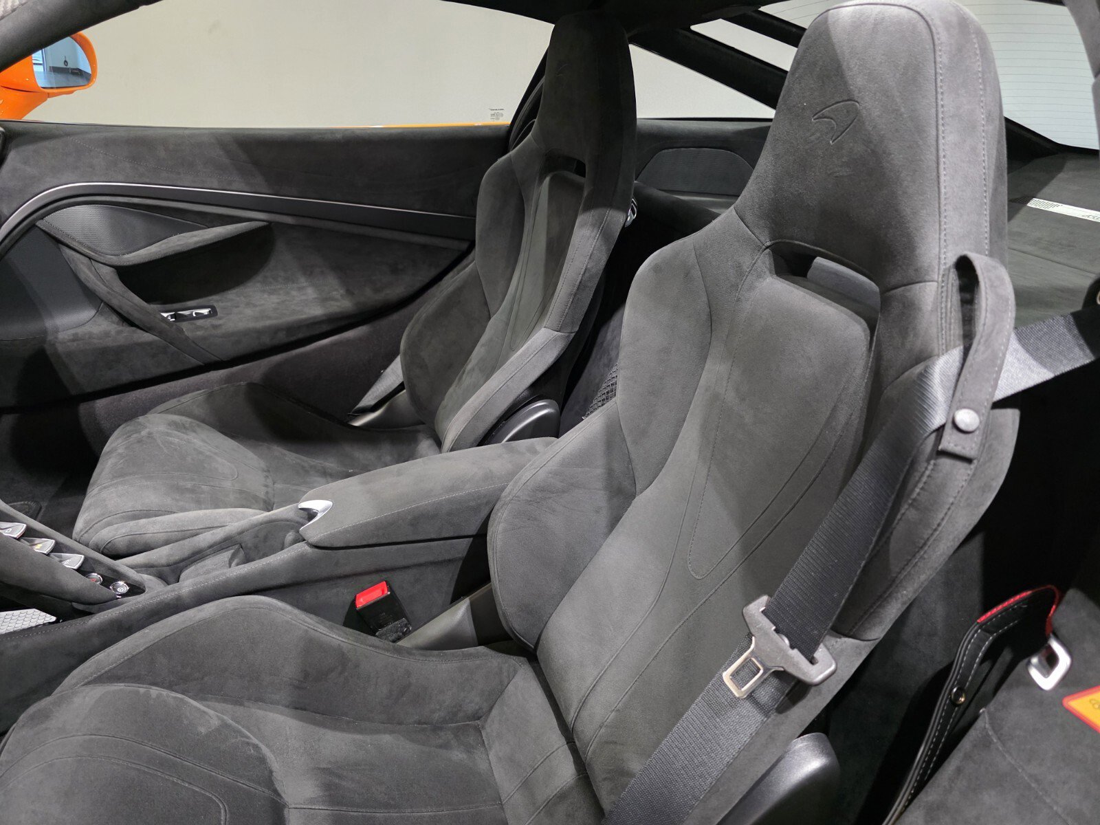 Used 2024 McLaren 750S image 8