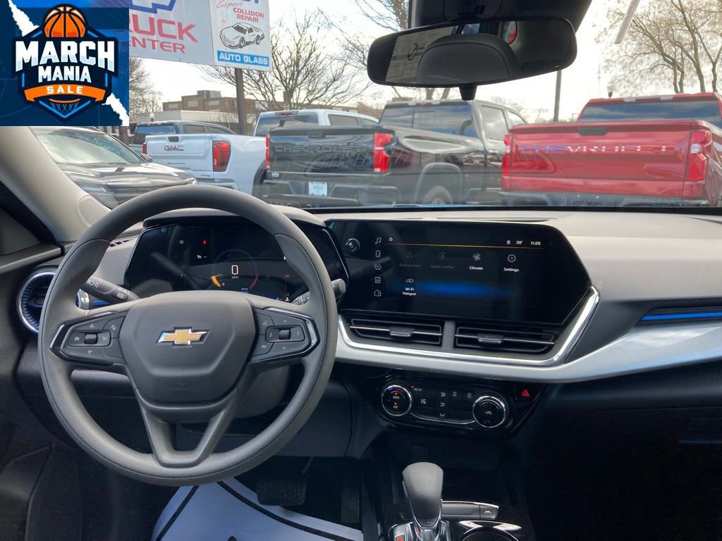 New 2026 Chevrolet Trax LT w/ Sunroof Package image 12