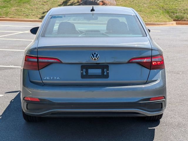 Used 2023 Volkswagen Jetta Sport image 5