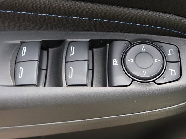 Used 2025 Buick Envista Sport Touring image 38