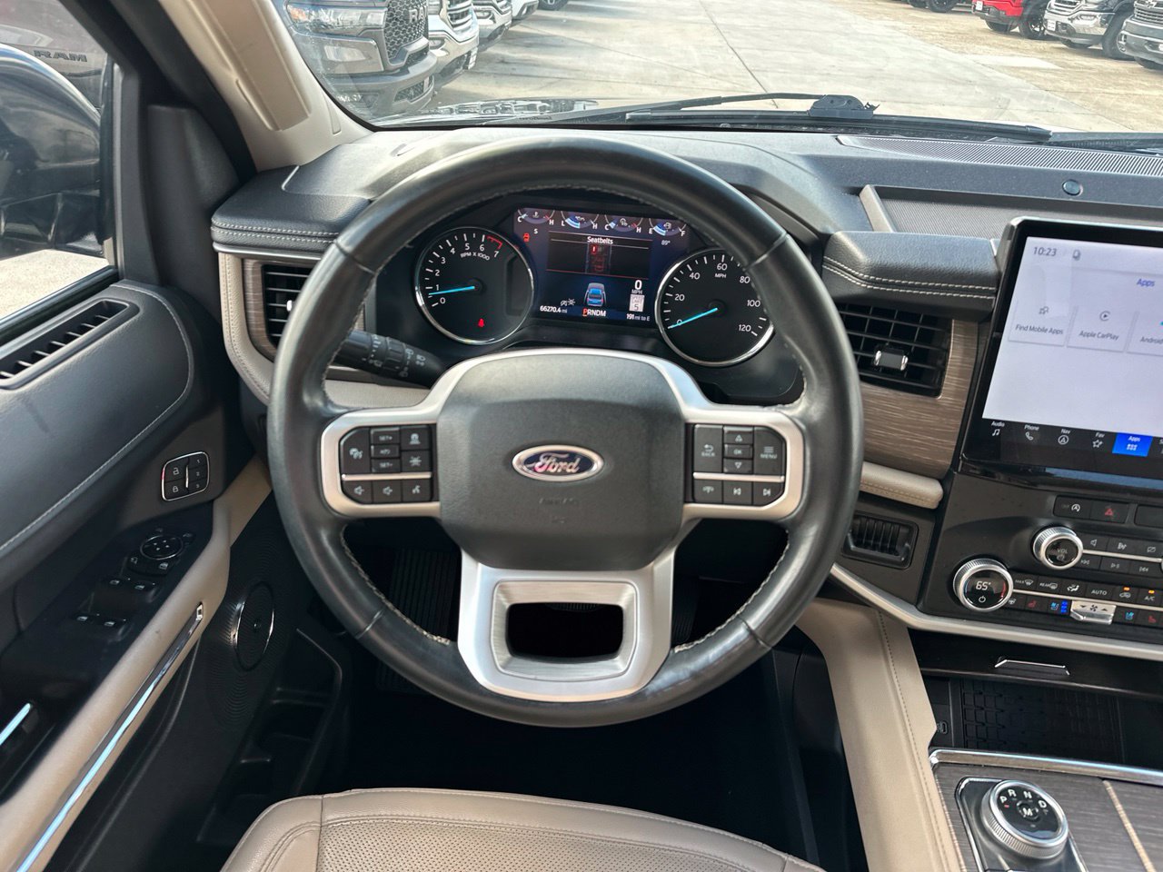 Used 2024 Ford Expedition Max Limited RWD image 11
