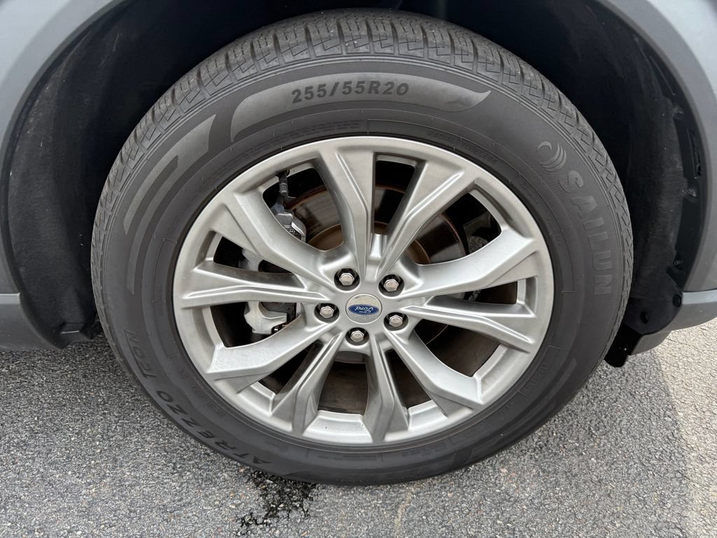 Used 2022 Ford Explorer Limited w/ Equipment Group 301A RWD image 48