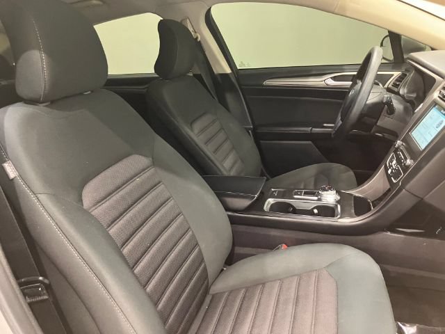 Used 2018 Ford Fusion SE w/ Fusion SE Technology Package FWD image 27