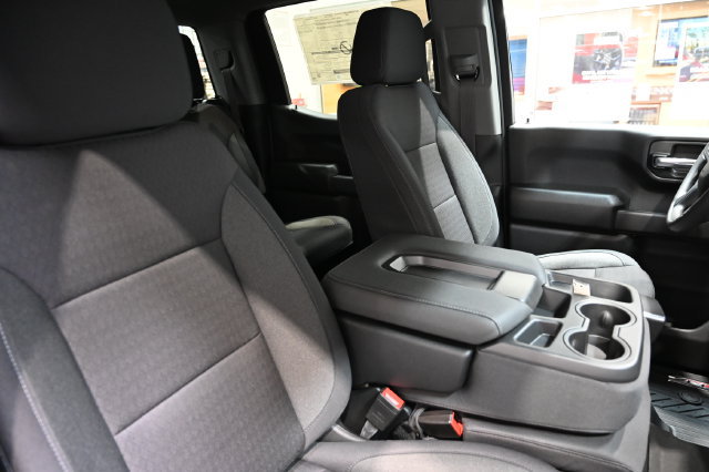 New 2026 Chevrolet Silverado 1500 Custom Trail Boss w/ Turbomax Blackout Package AWD/4WD image 11