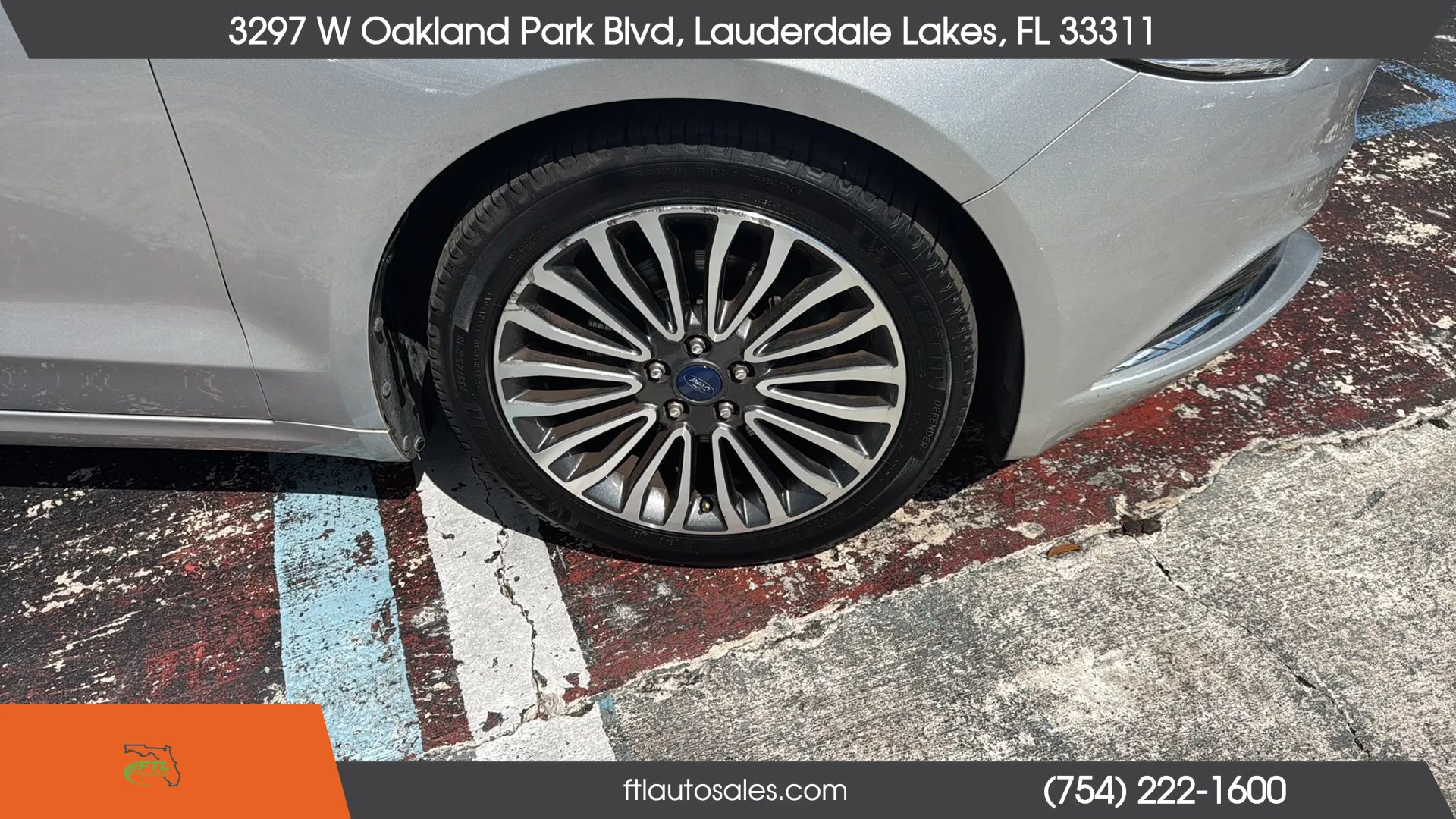 Used 2018 Ford Fusion SE w/ Fusion SE Technology Package FWD image 13