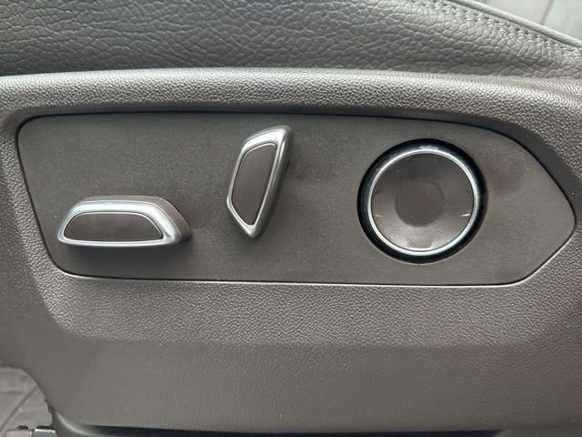 Used 2024 GMC Sierra 1500 Denali w/ Technology Package image 19