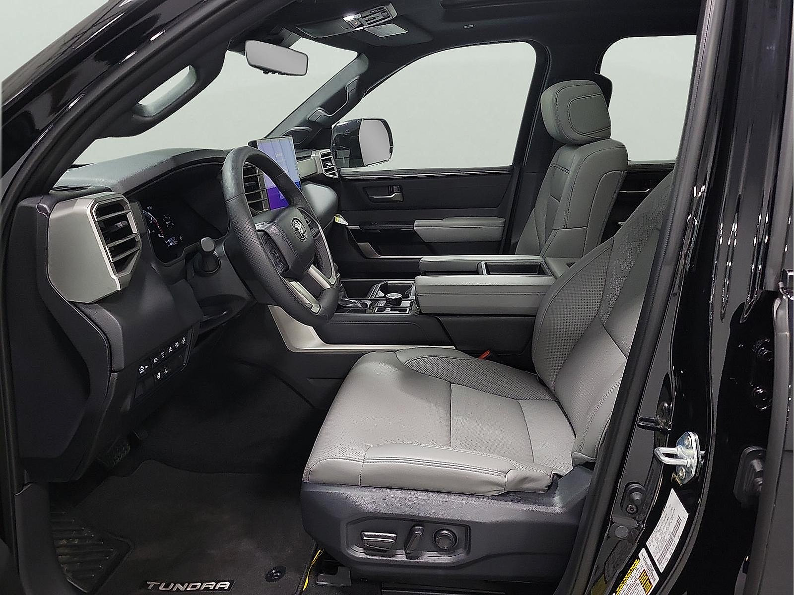 Certified 2025 Toyota Tundra Limited AWD/4WD image 11