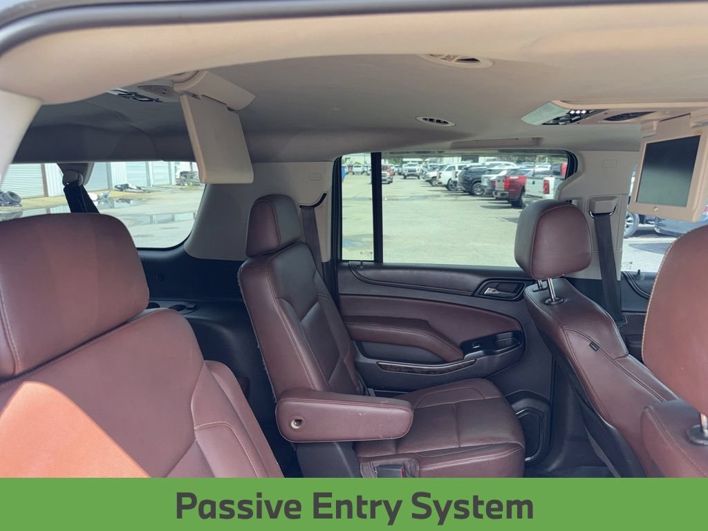 Used 2015 Chevrolet Suburban LTZ RWD image 20