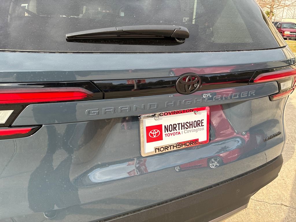 New 2026 Toyota Grand Highlander Limited image 6