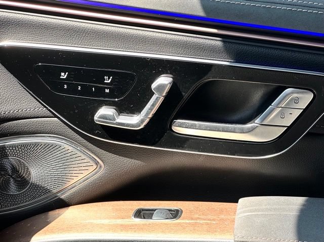 Used 2023 Mercedes-Benz EQS 580 4MATIC SUV image 36