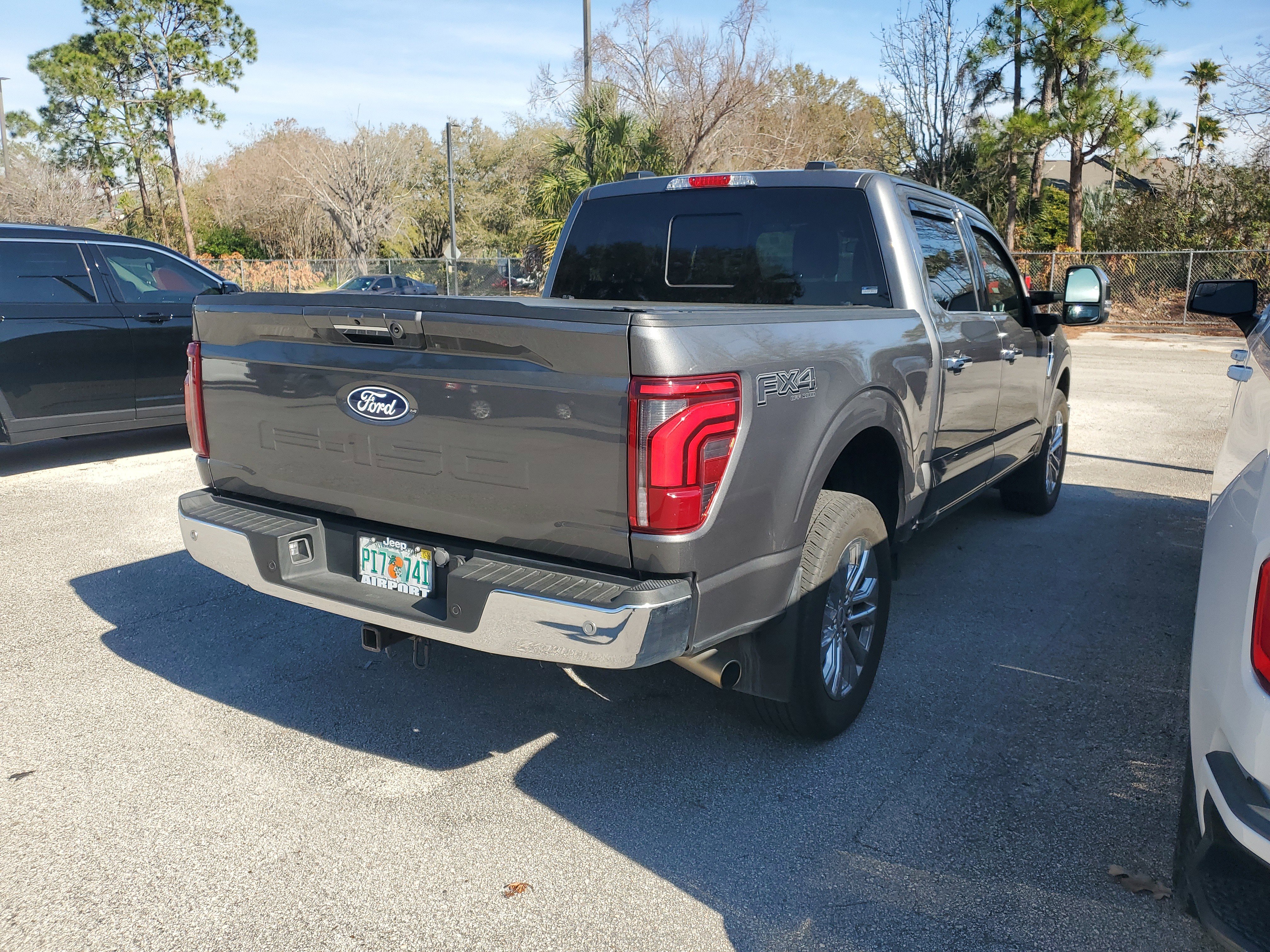 Used 2024 Ford F150 Lariat w/ FX4 Off-Road Package image 6