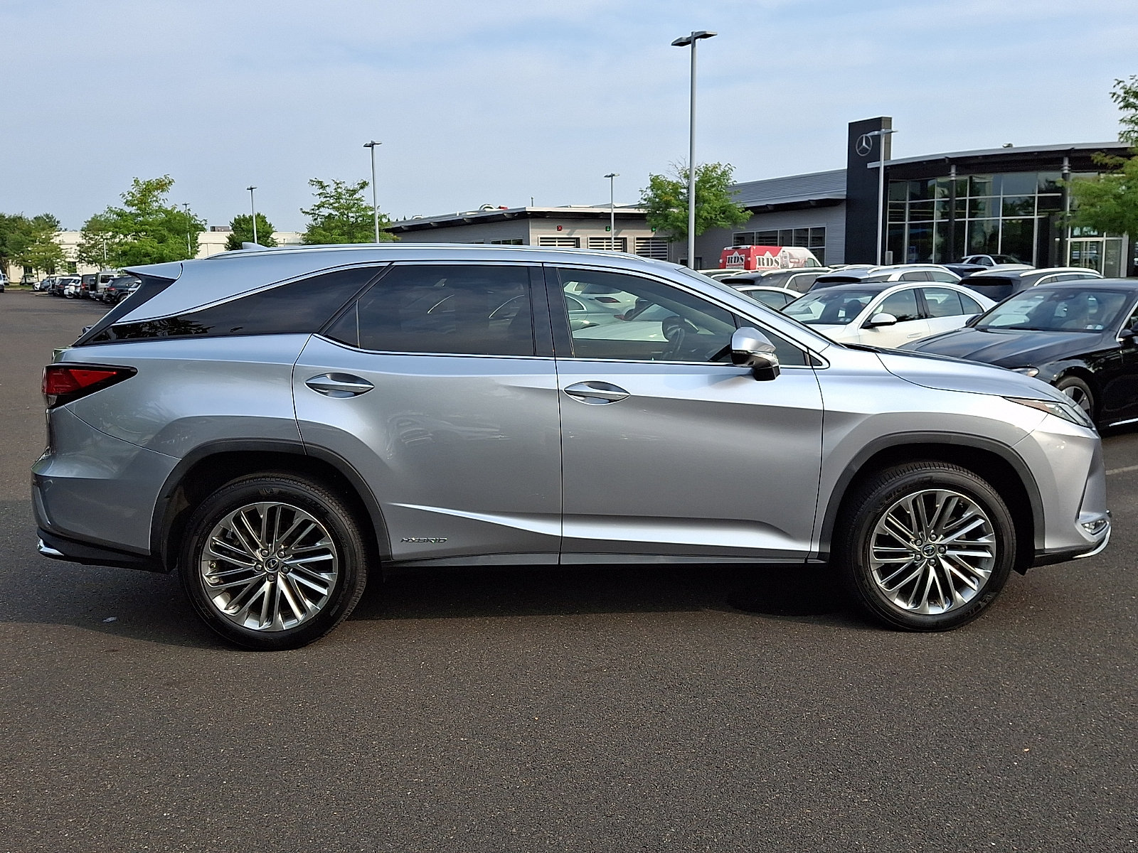 Used 2022 Lexus RX 450hL Luxury w/ Cold Area Package (CT) AWD/4WD image 7