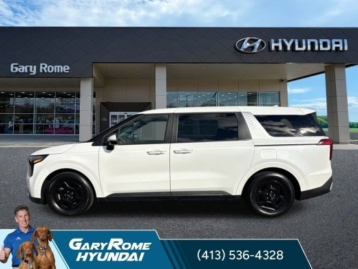 Used 2025 Kia Carnival FWD image 5