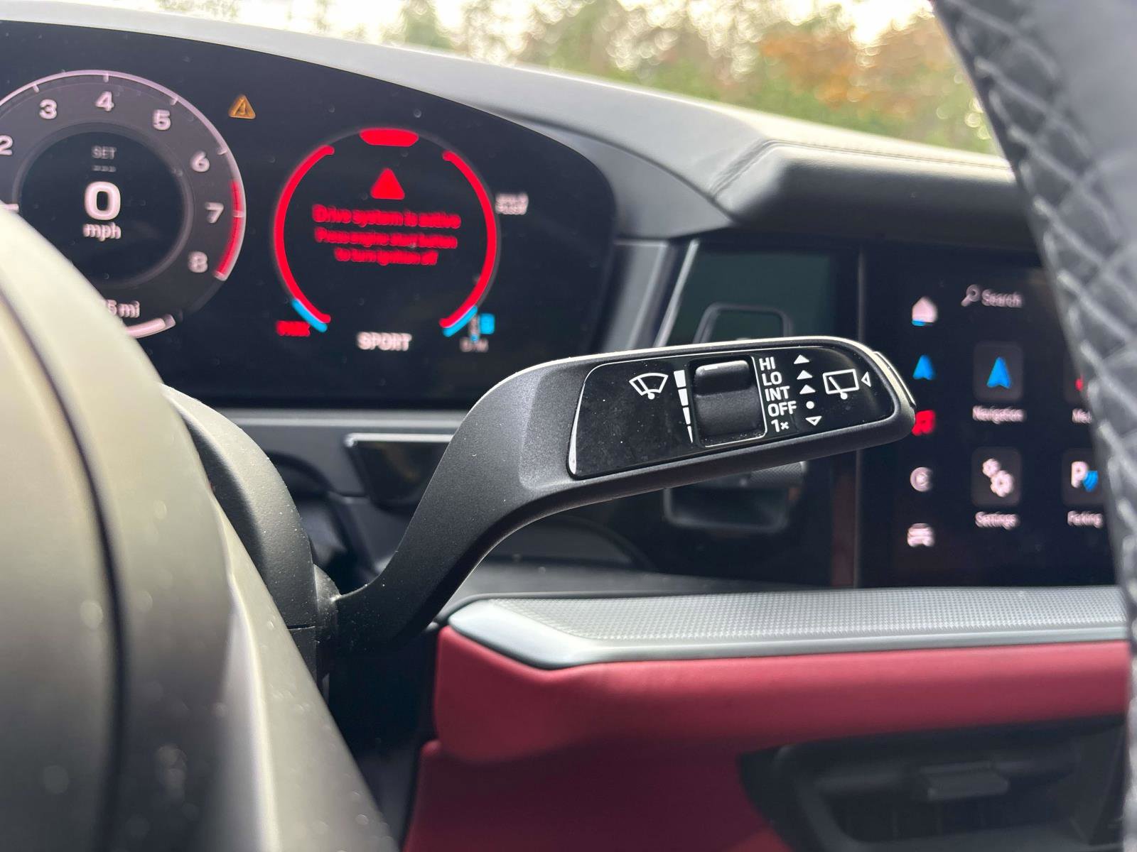 Used 2024 Porsche Cayenne image 26