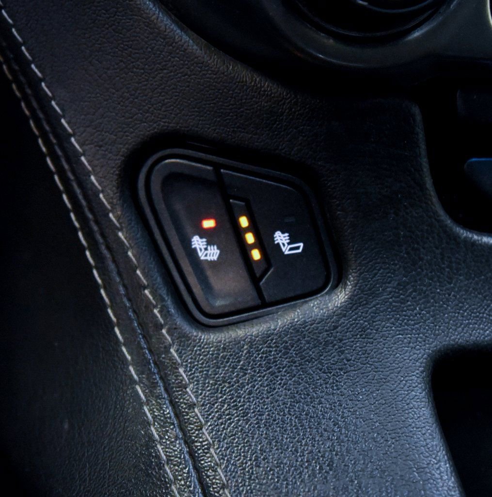 Used 2019 Chevrolet Suburban LT image 22