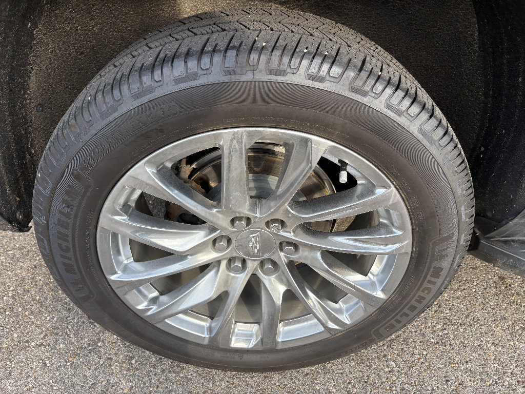 Used 2023 Cadillac Escalade Premium Luxury w/ LPO, Radiant Package AWD/4WD image 10