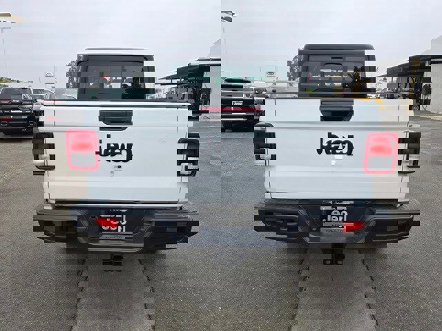 New 2026 Jeep Gladiator Sport image 6