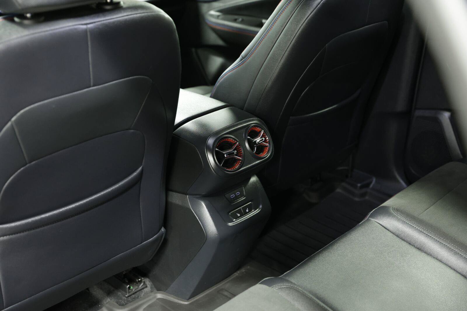 Certified 2024 Chevrolet Blazer EV RS AWD/4WD image 32