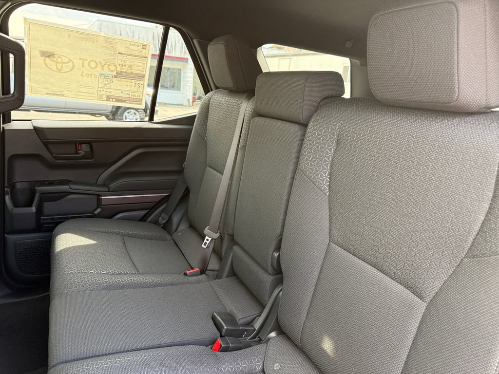New 2026 Toyota 4Runner SR5 AWD/4WD image 25