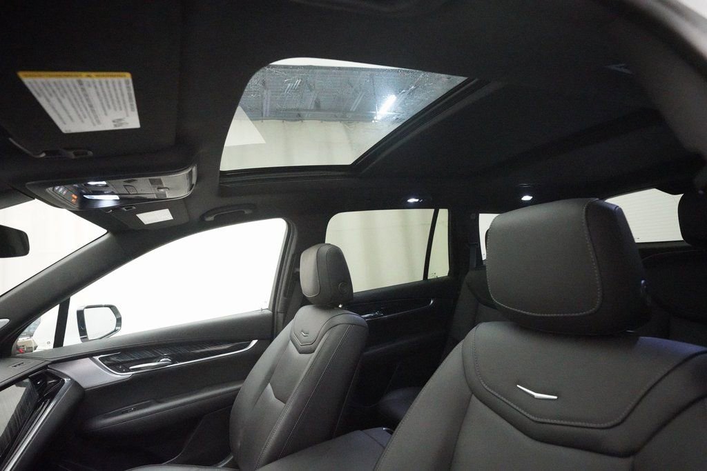 Used 2024 Cadillac XT6 Premium Luxury w/ LPO, Floor Liner Package image 32