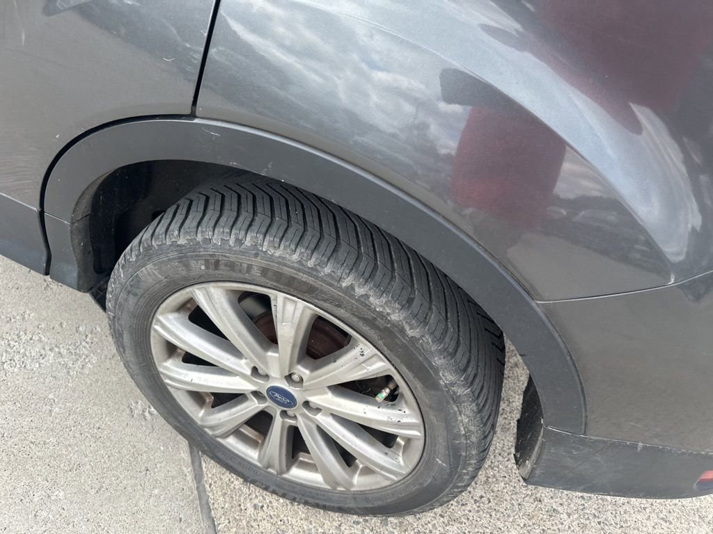 Used 2017 Ford Escape Titanium image 13