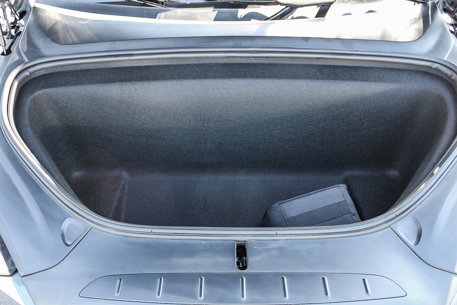 Used 2022 Tesla Model X Plaid image 25