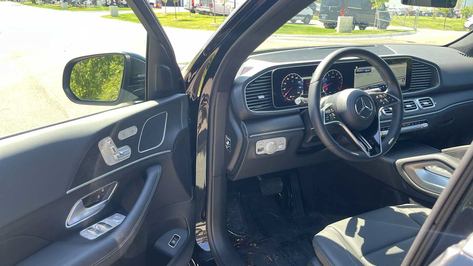 Used 2025 Mercedes-Benz GLE 350 4MATIC image 14