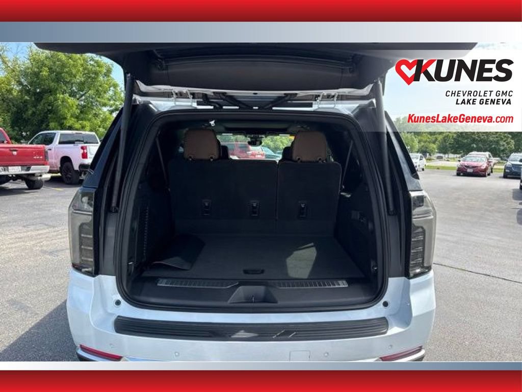 New 2026 Chevrolet Suburban High Country w/ Sun And Tow Package AWD/4WD image 26