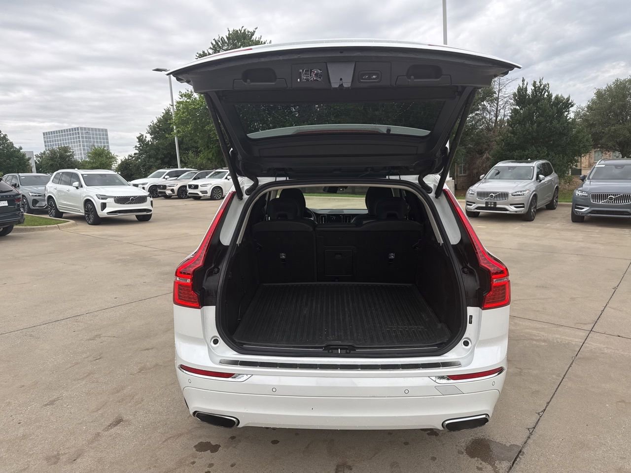 Certified 2021 Volvo XC60 T5 Inscription w/ Advanced Package FWD image 6